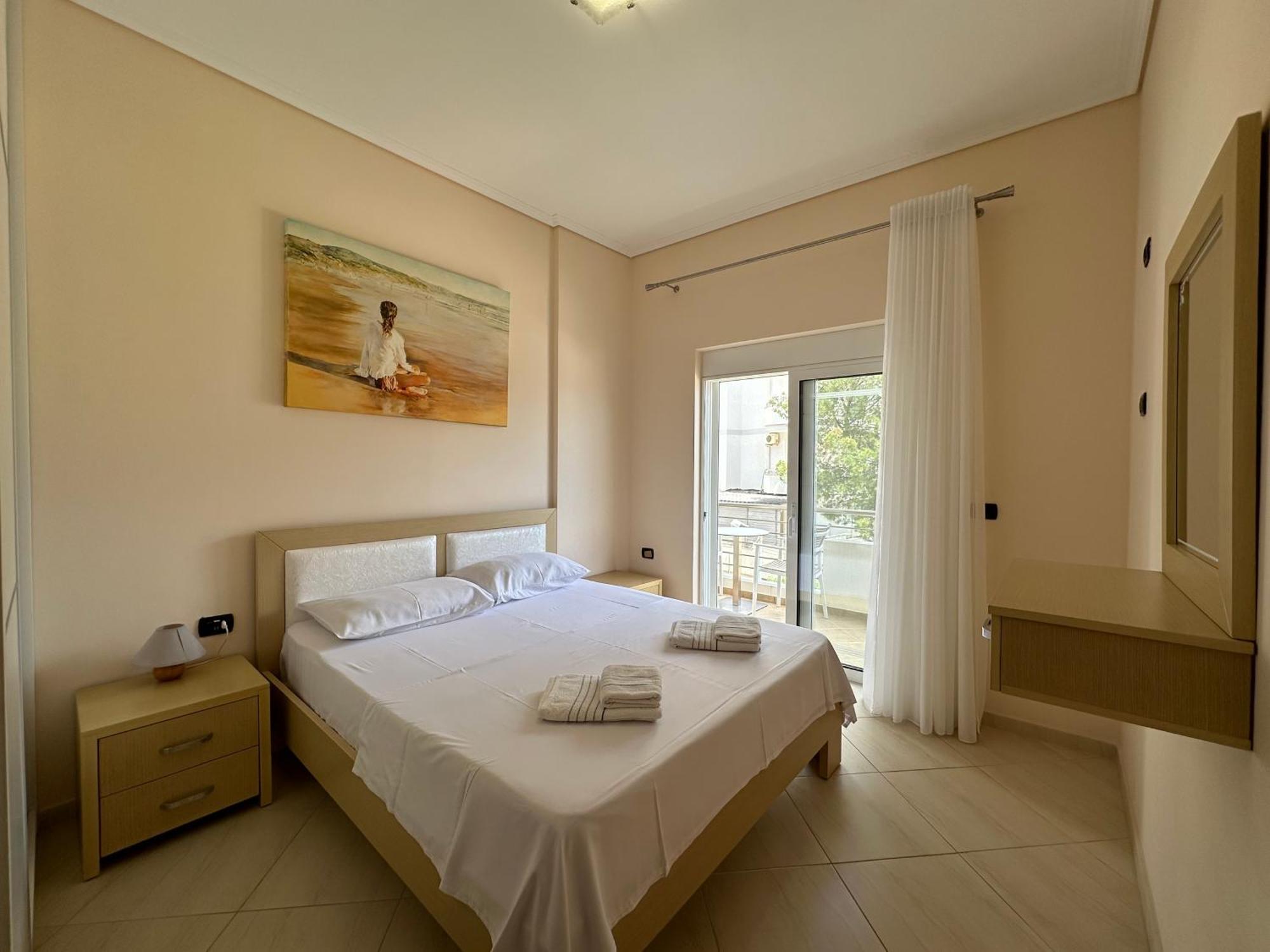 Luxy Coral Aparts Apartment Sarande Bagian luar foto