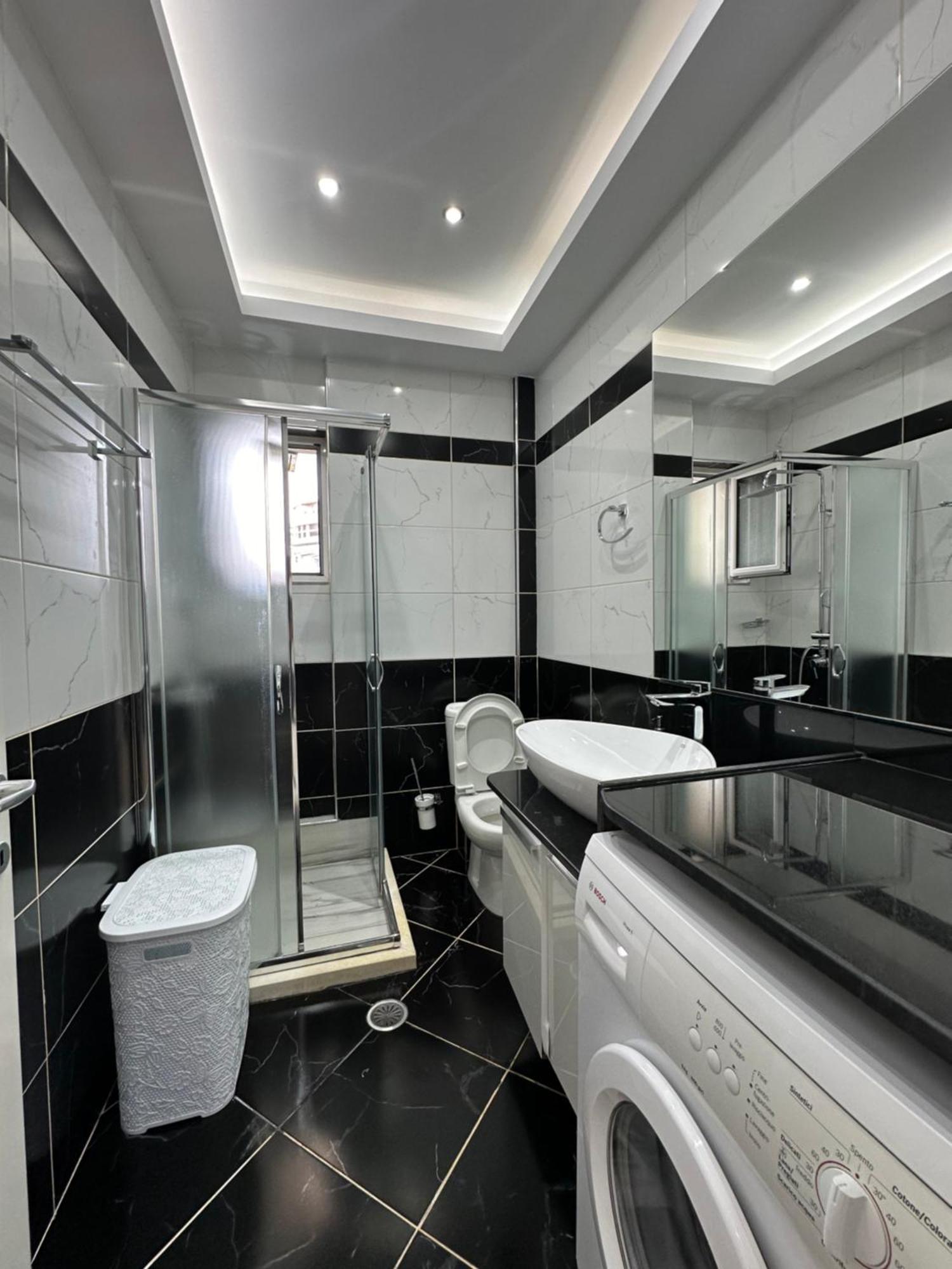 Luxy Coral Aparts Apartment Sarande Bagian luar foto